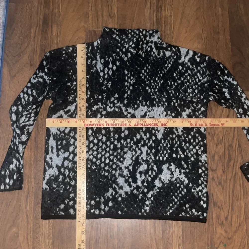 Revolve - Fifteen Twenty wool blend sweater - small like new